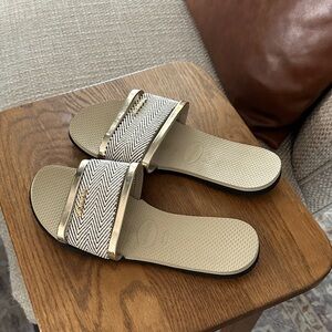 Havaianas Gold and Black Women's Sandals